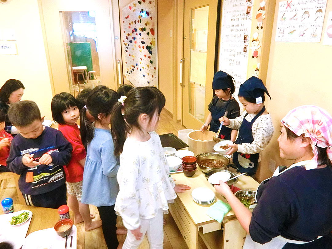 おいしい給食の写真(東京都多摩市)